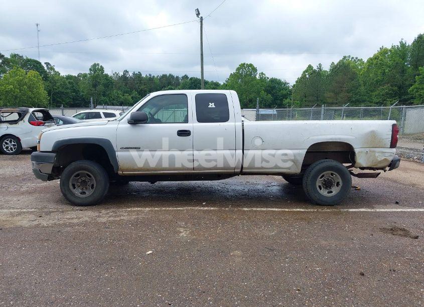 Photo 14 of 2004 Chevrolet Silverado C2500 HEAVY DUTY (VIN 1GCHC29U44E322371)