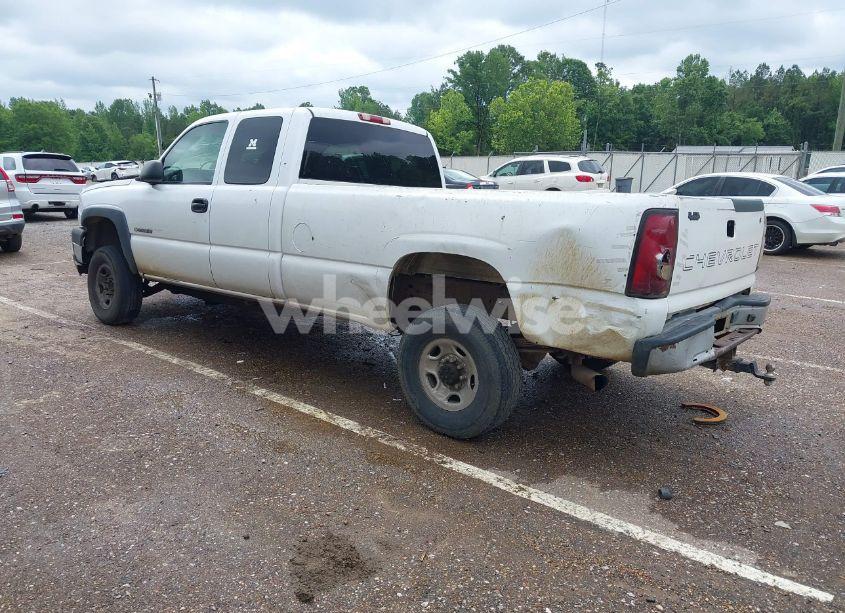 Photo 3 of 2004 Chevrolet Silverado C2500 HEAVY DUTY (VIN 1GCHC29U44E322371)