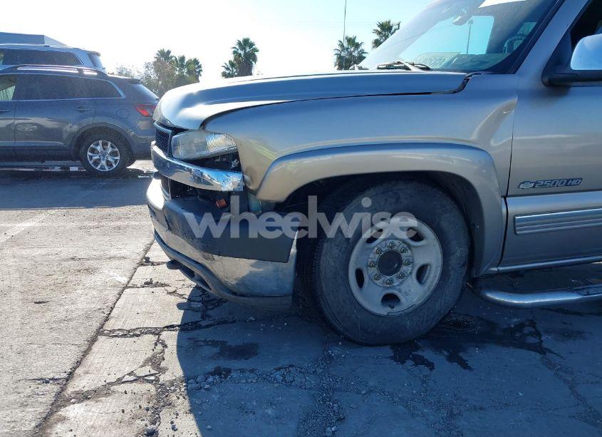 Photo 6 of 2001 Chevrolet Silverado 2500HD LT (VIN 1GCHC29U51E291594)