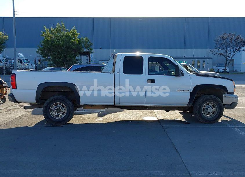 Photo 14 of 2005 Chevrolet Silverado 2500HD WORK TRUCK (VIN 1GCHC29U55E278107)