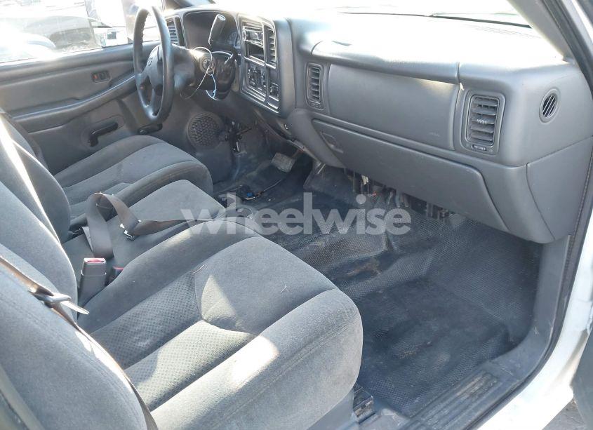 Photo 5 of 2005 Chevrolet Silverado 2500HD WORK TRUCK (VIN 1GCHC29U55E278107)