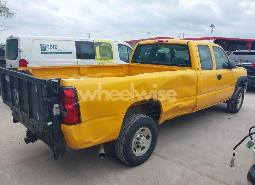 Photo 4 of 2005 Chevrolet Silverado 2500HD WORK TRUCK (VIN 1GCHC29U65E236125)