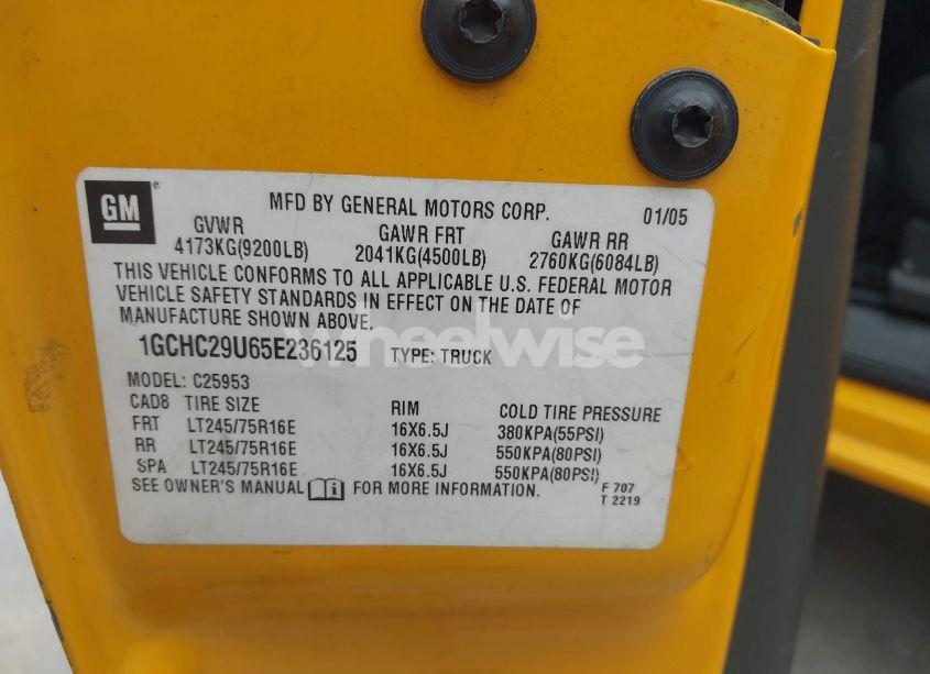 Photo 9 of 2005 Chevrolet Silverado 2500HD WORK TRUCK (VIN 1GCHC29U65E236125)