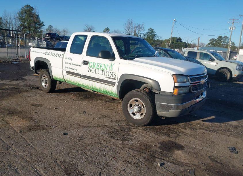 2005 Chevrolet Silverado 2500HD (VIN 1GCHC29U65E254320) main photo