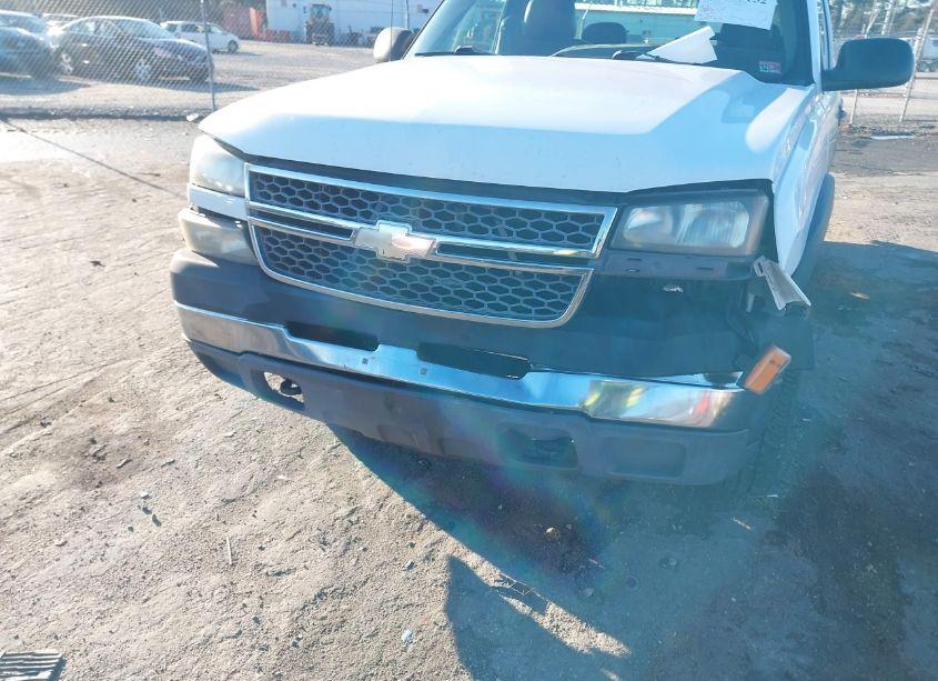 Photo 6 of 2005 Chevrolet Silverado 2500HD (VIN 1GCHC29U65E254320)