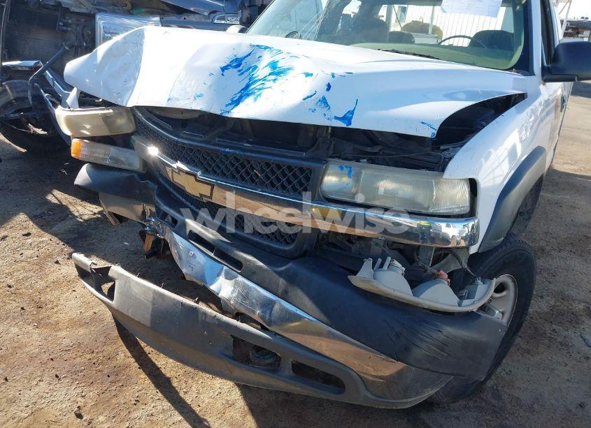 Photo 17 of 2002 Chevrolet Silverado 2500HD (VIN 1GCHC29U72E103692)