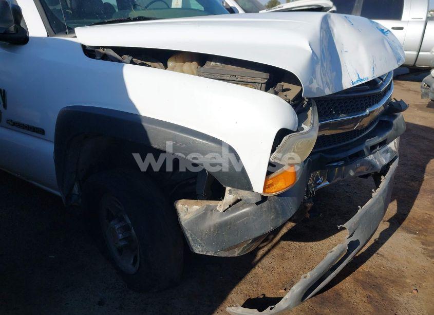 Photo 21 of 2002 Chevrolet Silverado 2500HD (VIN 1GCHC29U72E103692)