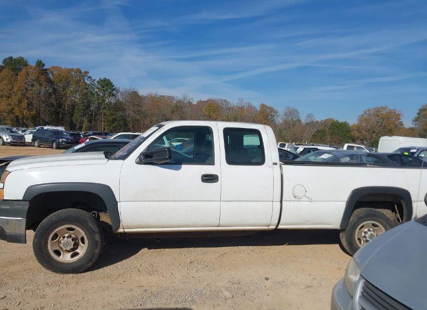 Photo 14 of 2005 Chevrolet Silverado 2500HD WORK TRUCK (VIN 1GCHC29U75E134431)