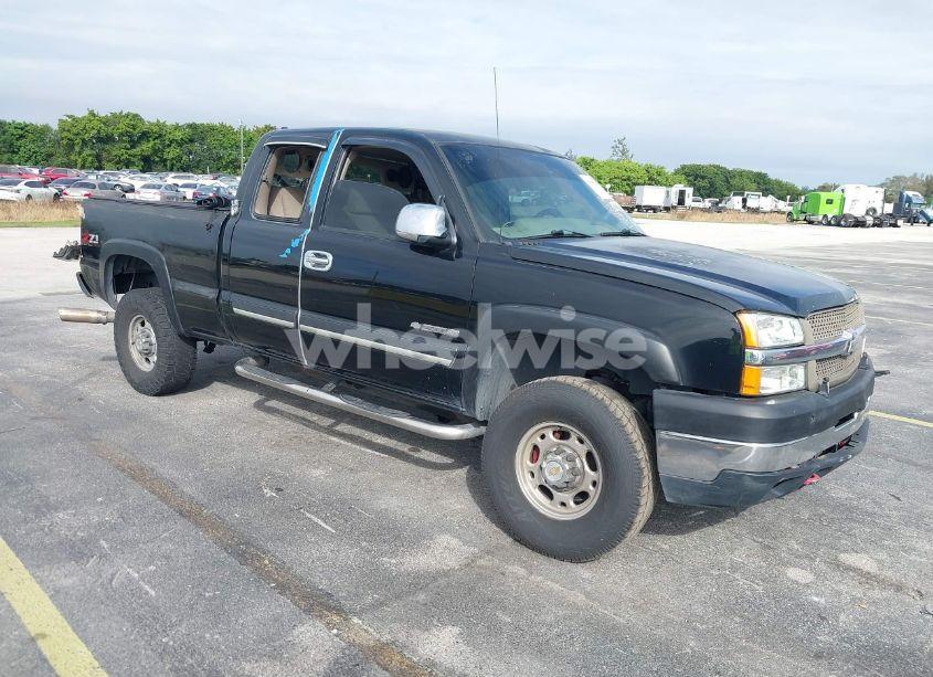 2004 Chevrolet Silverado 2500HD LS (VIN 1GCHC29U84E389894) main photo