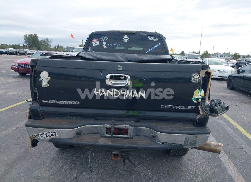 Photo 13 of 2004 Chevrolet Silverado 2500HD LS (VIN 1GCHC29U84E389894)