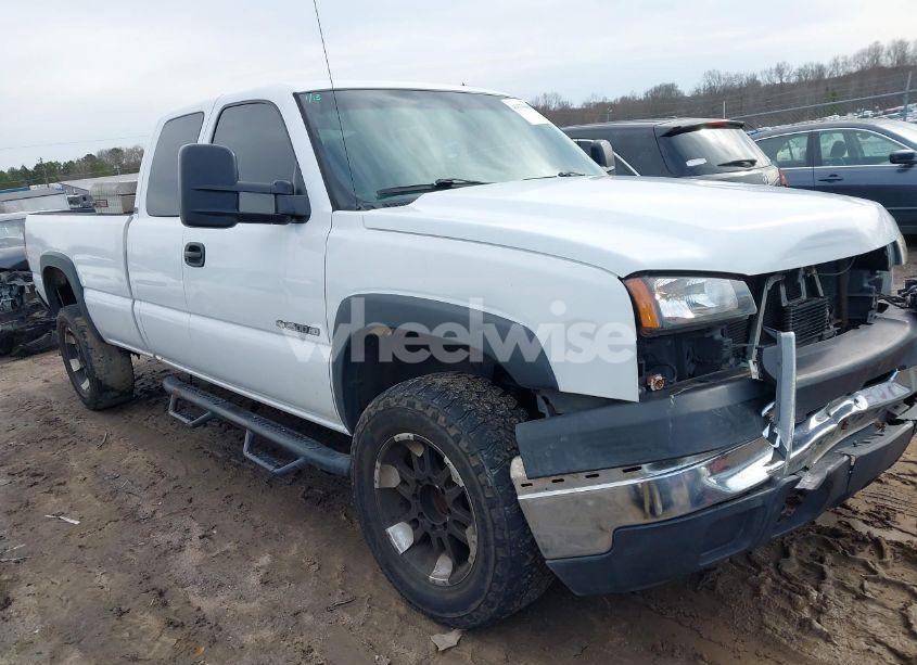 2006 Chevrolet Silverado 2500HD LS (VIN 1GCHC29U86E148422) main photo
