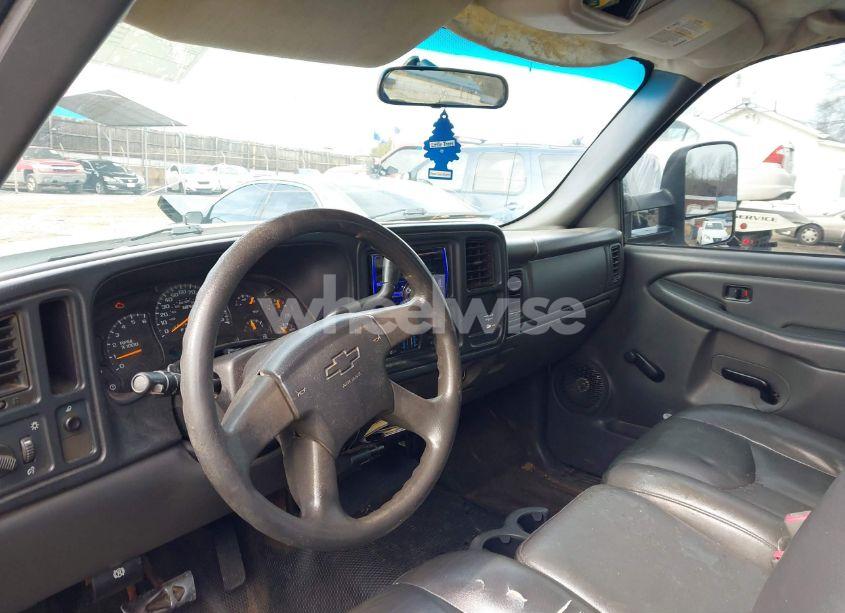 Photo 13 of 2006 Chevrolet Silverado 2500HD LS (VIN 1GCHC29U86E148422)