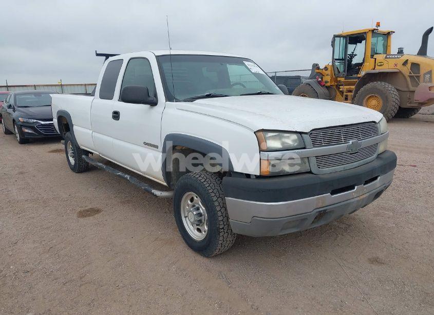 Photo 6 of 2003 Chevrolet Silverado 2500HD (VIN 1GCHC29U93E198810)