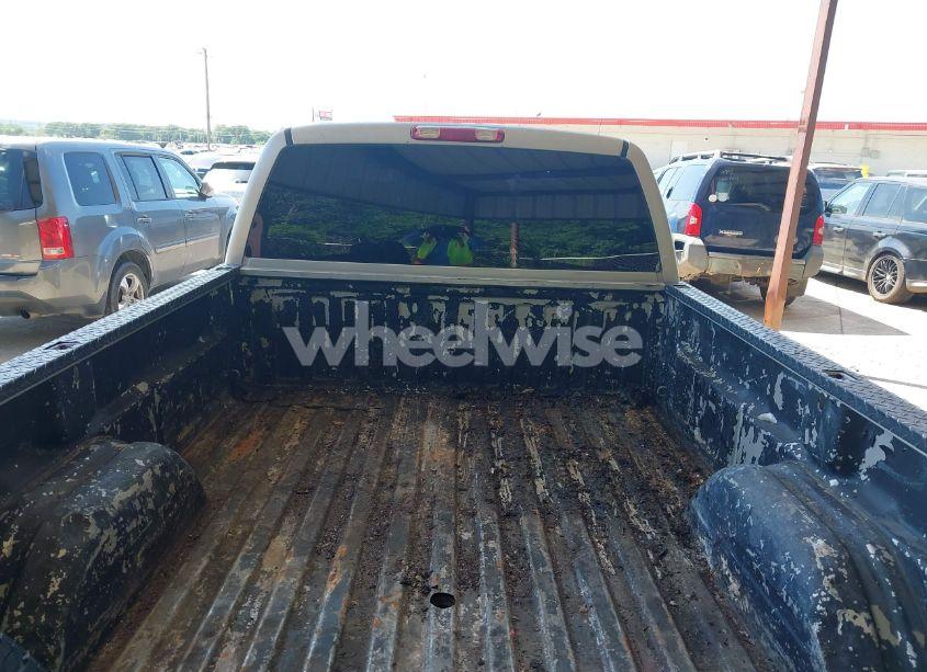 Photo 12 of 2005 Chevrolet Silverado 2500HD WORK TRUCK (VIN 1GCHC29U95E248091)