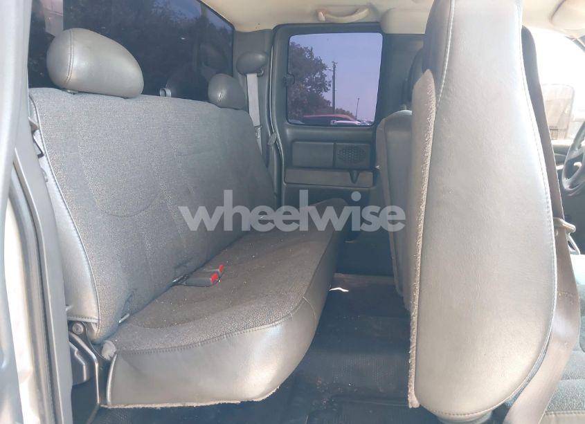 Photo 8 of 2005 Chevrolet Silverado 2500HD WORK TRUCK (VIN 1GCHC29U95E248091)