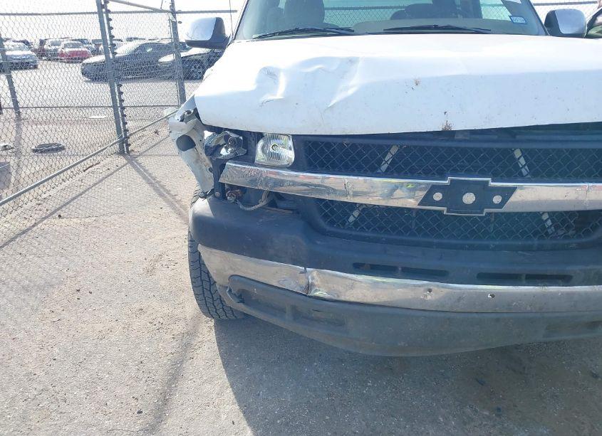 Photo 6 of 2002 Chevrolet Silverado 2500HD LS (VIN 1GCHC29UX2E263257)