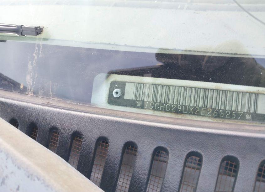 Photo 9 of 2002 Chevrolet Silverado 2500HD LS (VIN 1GCHC29UX2E263257)