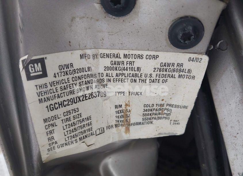 Photo 9 of 2002 Chevrolet Silverado 2500HD LS (VIN 1GCHC29UX2E263789)