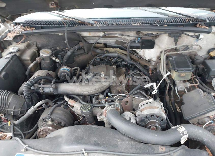 Photo 10 of 1995 Chevrolet Gmt-400 C3500 (VIN 1GCHC33F3SF003776)