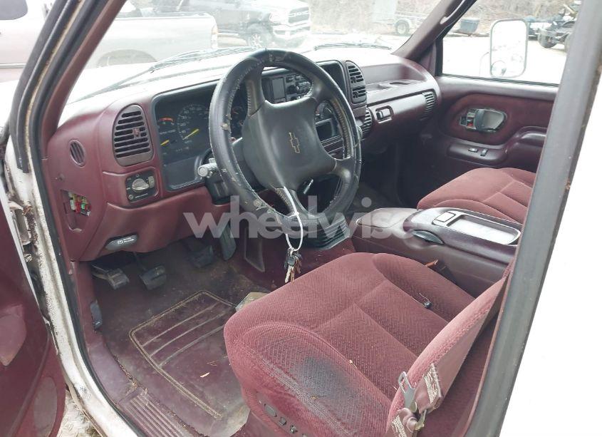 Photo 5 of 1995 Chevrolet Gmt-400 C3500 (VIN 1GCHC33F3SF003776)