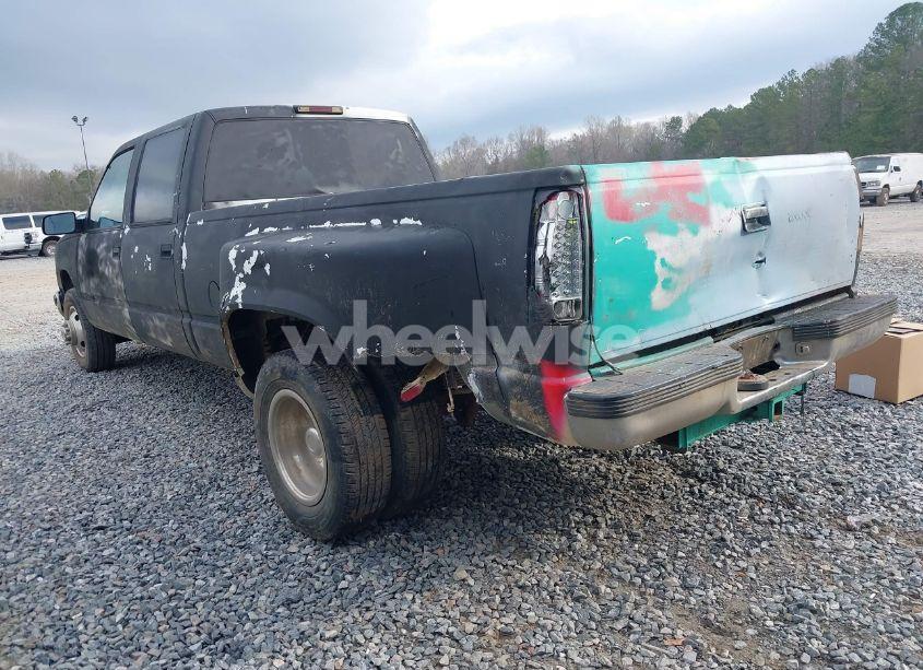 Photo 3 of 2000 Chevrolet C3500 (VIN 1GCHC33F5YF467919)