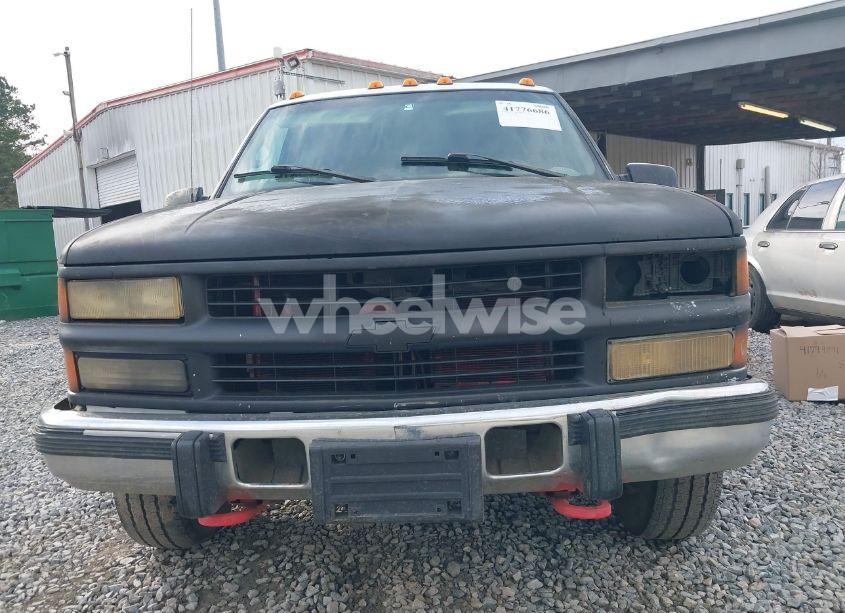 Photo 6 of 2000 Chevrolet C3500 (VIN 1GCHC33F5YF467919)