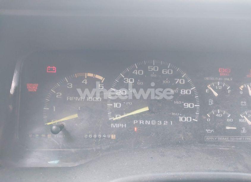 Photo 7 of 2000 Chevrolet C3500 (VIN 1GCHC33F5YF467919)