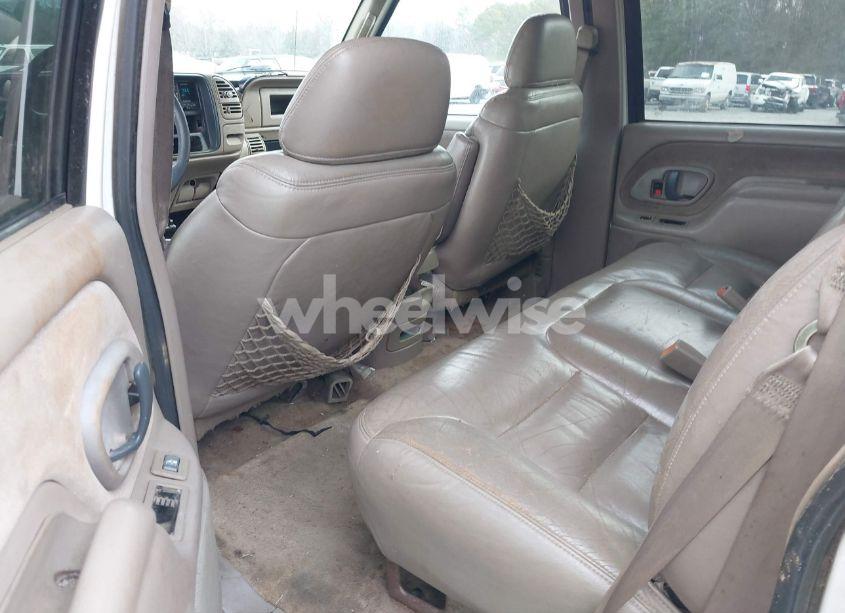 Photo 8 of 2000 Chevrolet C3500 (VIN 1GCHC33F5YF467919)