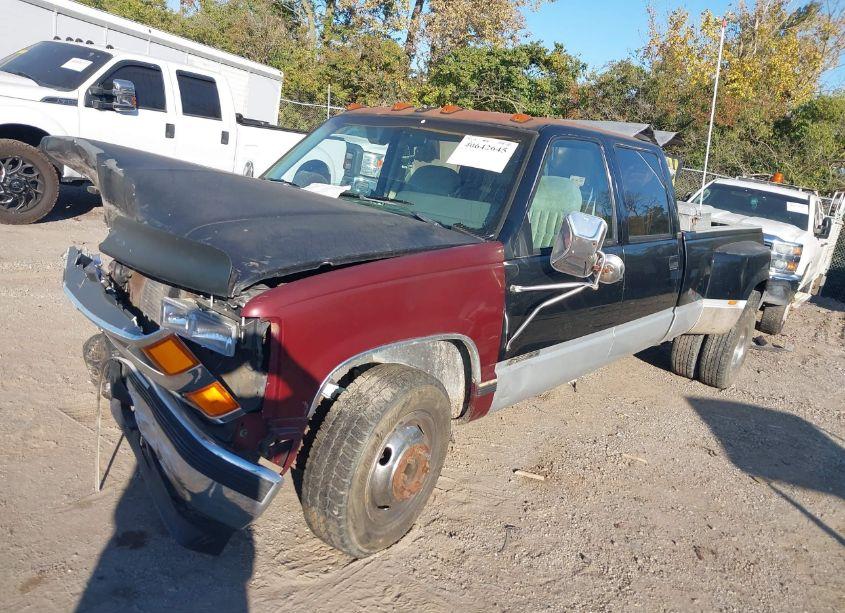 Photo 2 of 1993 Chevrolet Gmt-400 C3500 (VIN 1GCHC33N0PJ325822)