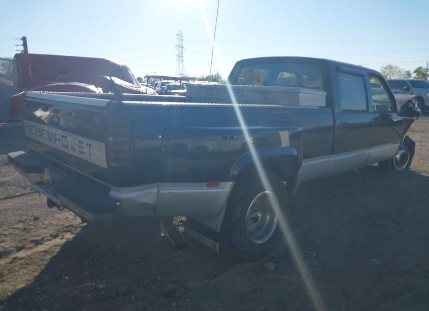 Photo 4 of 1993 Chevrolet Gmt-400 C3500 (VIN 1GCHC33N0PJ325822)