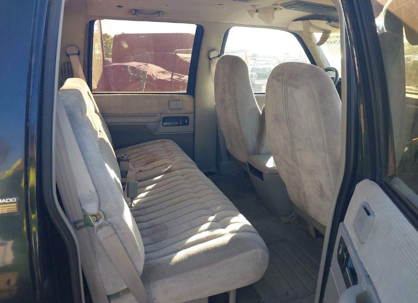 Photo 8 of 1993 Chevrolet Gmt-400 C3500 (VIN 1GCHC33N0PJ325822)