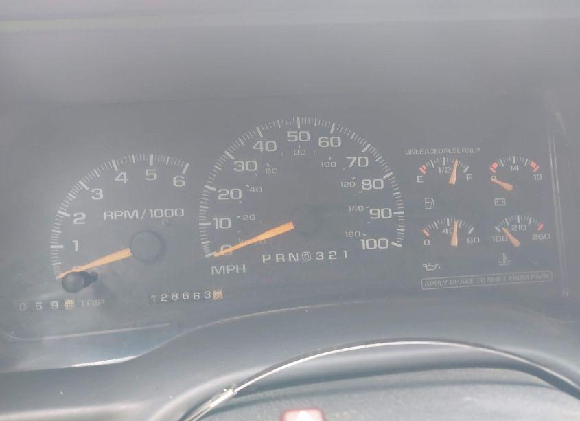 Photo 7 of 2000 Chevrolet C3500 (VIN 1GCHC33R0YF435163)