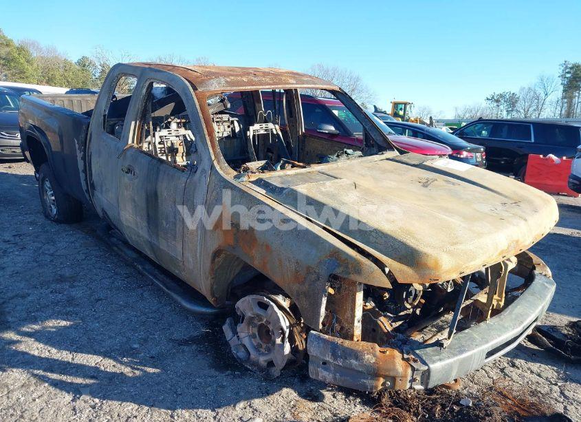 2008 Chevrolet Silverado 3500HD LT2 (VIN 1GCHC396X8E148691) main photo