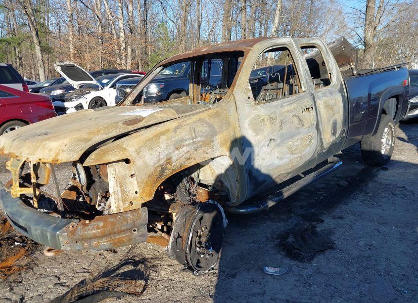 Photo 2 of 2008 Chevrolet Silverado 3500HD LT2 (VIN 1GCHC396X8E148691)