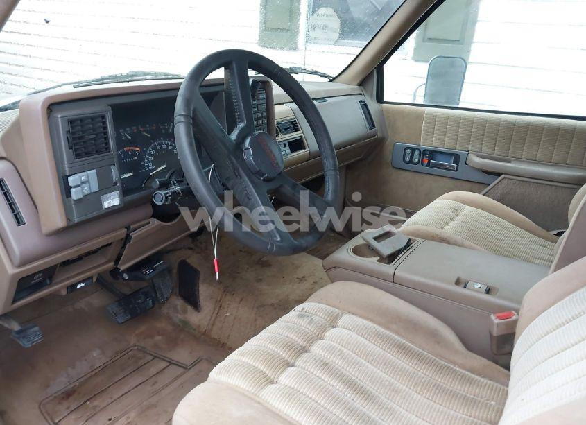 Photo 6 of 1994 Chevrolet Gmt-400 C3500 (VIN 1GCHC39F3RE148677)