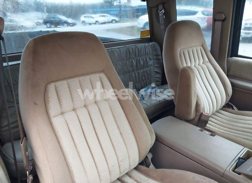 Photo 8 of 1994 Chevrolet Gmt-400 C3500 (VIN 1GCHC39F3RE148677)