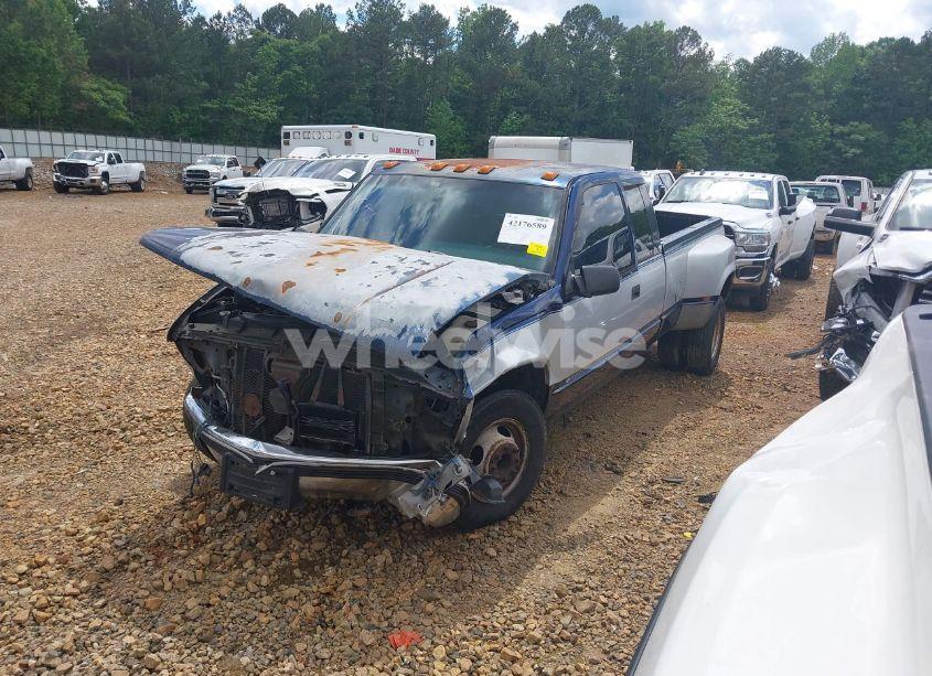 Photo 2 of 1995 Chevrolet Gmt-400 C3500 (VIN 1GCHC39N5SE112728)