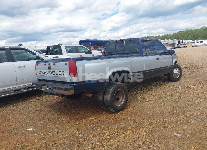 Photo 4 of 1995 Chevrolet Gmt-400 C3500 (VIN 1GCHC39N5SE112728)