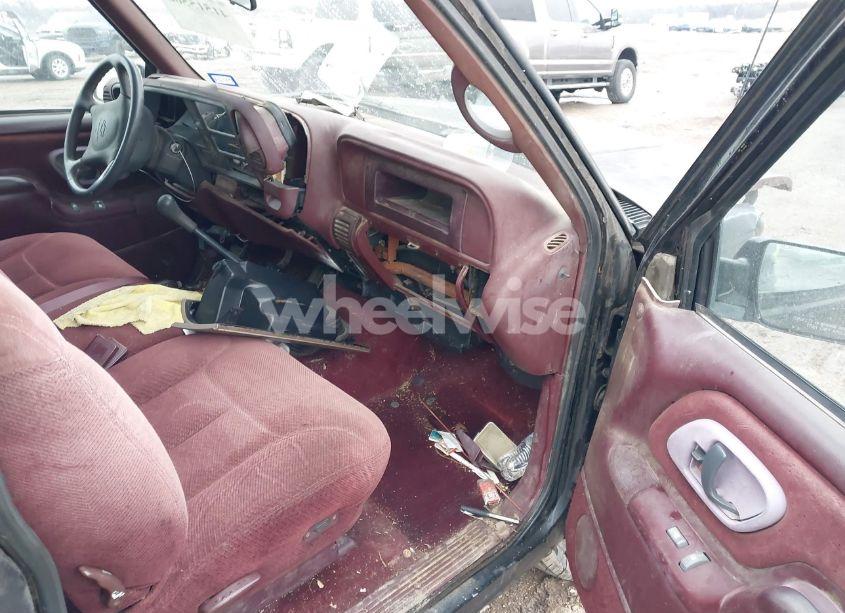 Photo 5 of 1997 Chevrolet C3500 HD FLEETSIDE (VIN 1GCHC39R8VF017050)