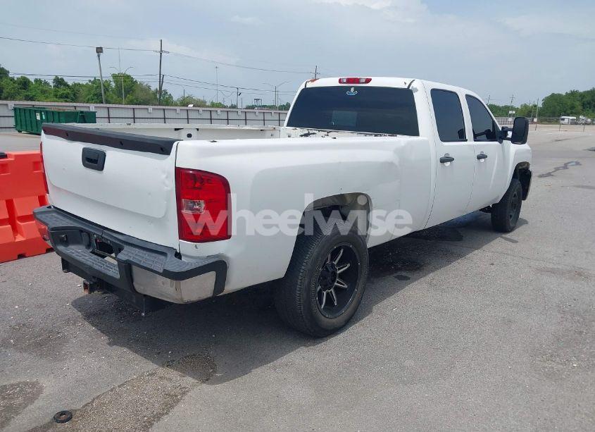 Photo 4 of 2009 Chevrolet Silverado 2500HD WORK TRUCK (VIN 1GCHC43609F161704)