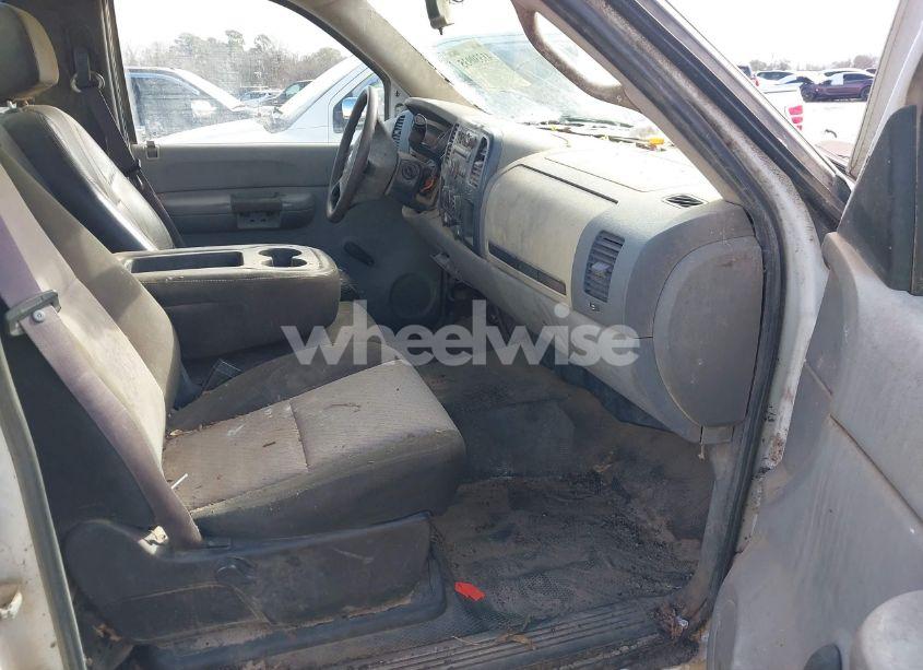 Photo 5 of 2009 Chevrolet Silverado 2500HD WORK TRUCK (VIN 1GCHC44K09E104534)
