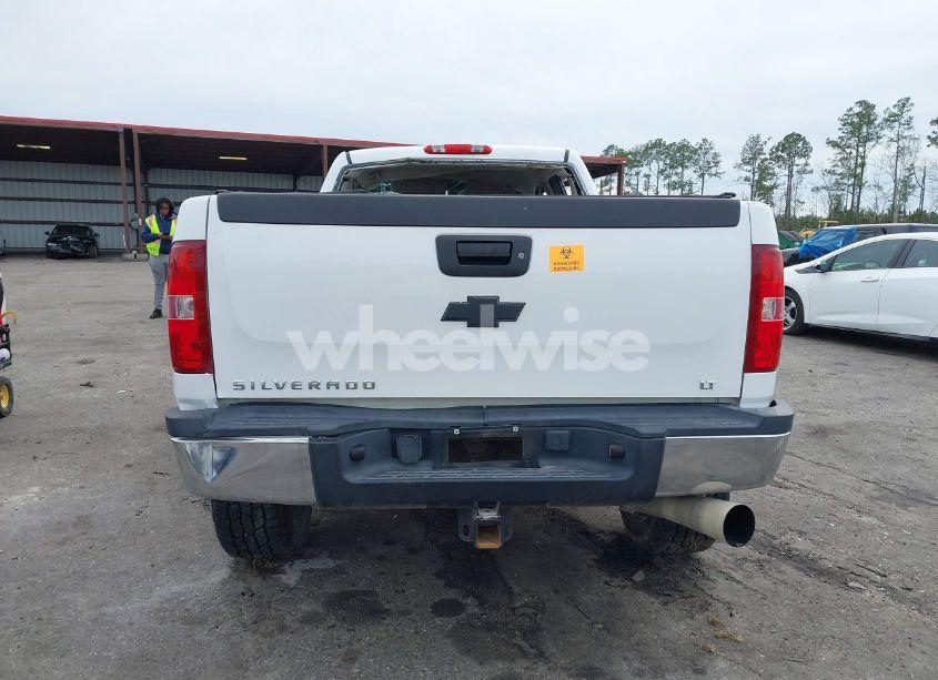 Photo 16 of 2009 Chevrolet Silverado 2500HD LT (VIN 1GCHC53679F116961)