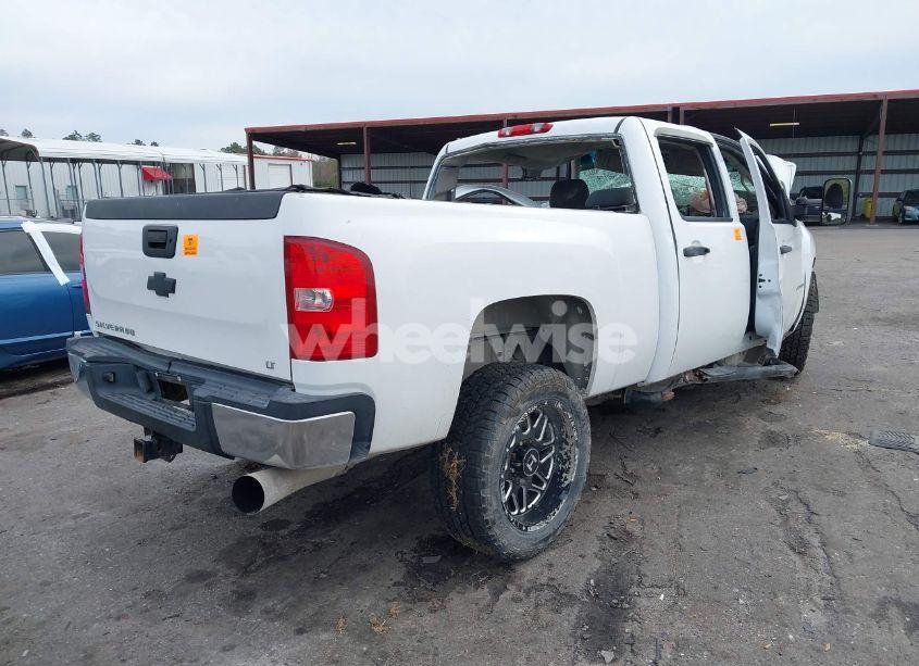 Photo 4 of 2009 Chevrolet Silverado 2500HD LT (VIN 1GCHC53679F116961)