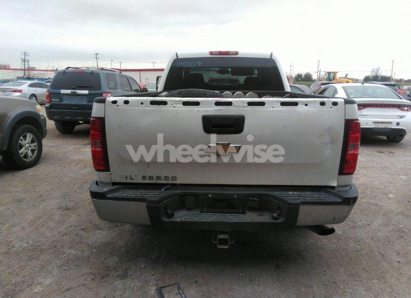 Photo 16 of 2009 Chevrolet Silverado 2500HD LT (VIN 1GCHC53K39F114007)
