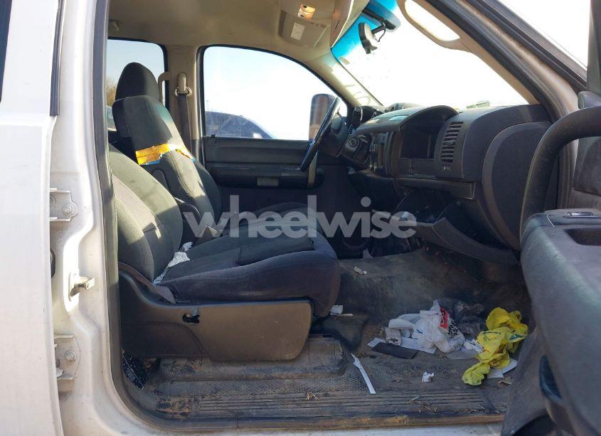 Photo 5 of 2009 Chevrolet Silverado 2500HD LT (VIN 1GCHC53K39F114007)