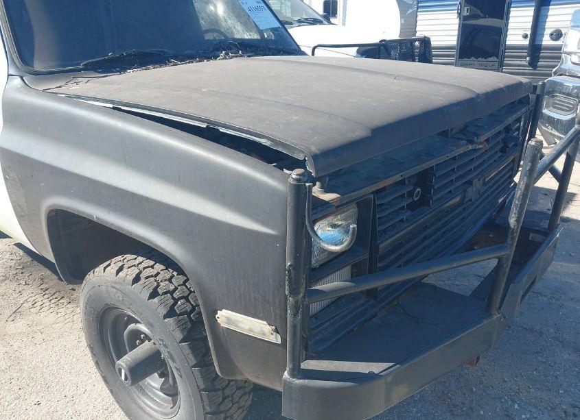Photo 6 of 1984 Chevrolet D30 MILITARY POSTAL UNIT (VIN 1GCHD34JXEF344337)
