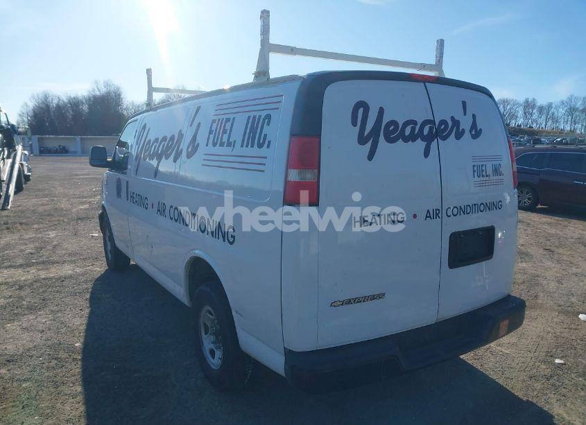 Photo 3 of 2008 Chevrolet Express WORK VAN (VIN 1GCHG35C981216681)