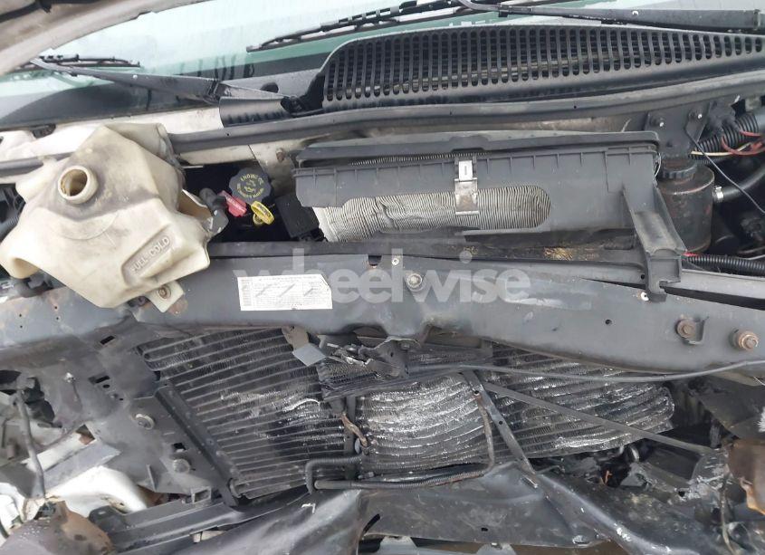 Photo 10 of 2000 Chevrolet Express (VIN 1GCHG35R7Y1144190)