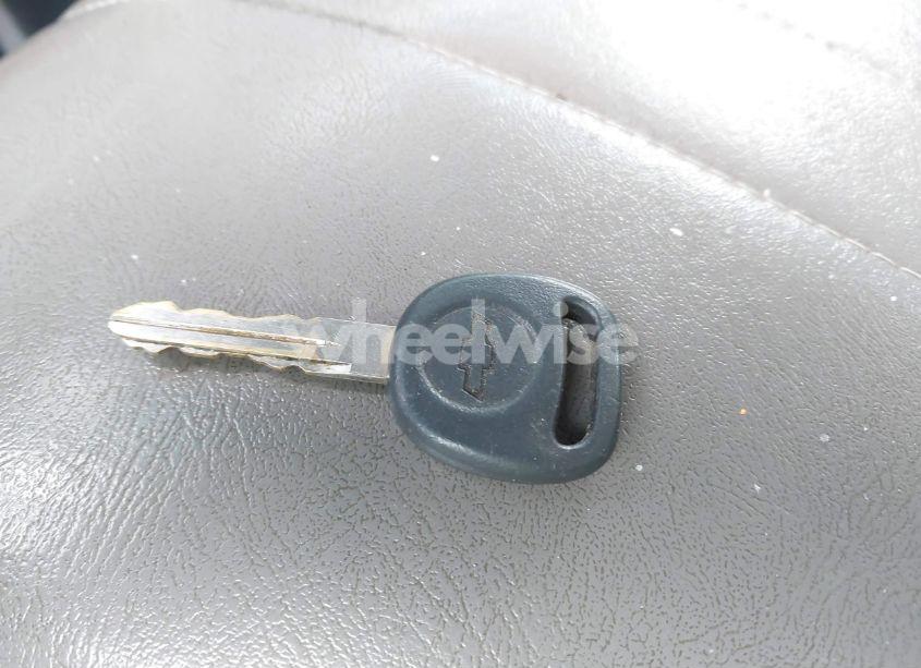 Photo 11 of 2000 Chevrolet Express (VIN 1GCHG35R7Y1144190)