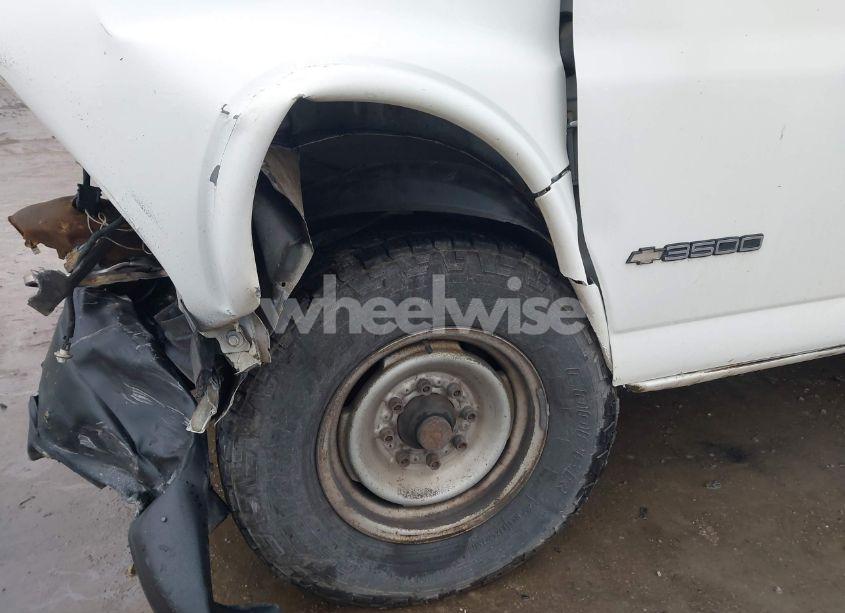 Photo 21 of 2000 Chevrolet Express (VIN 1GCHG35R7Y1144190)